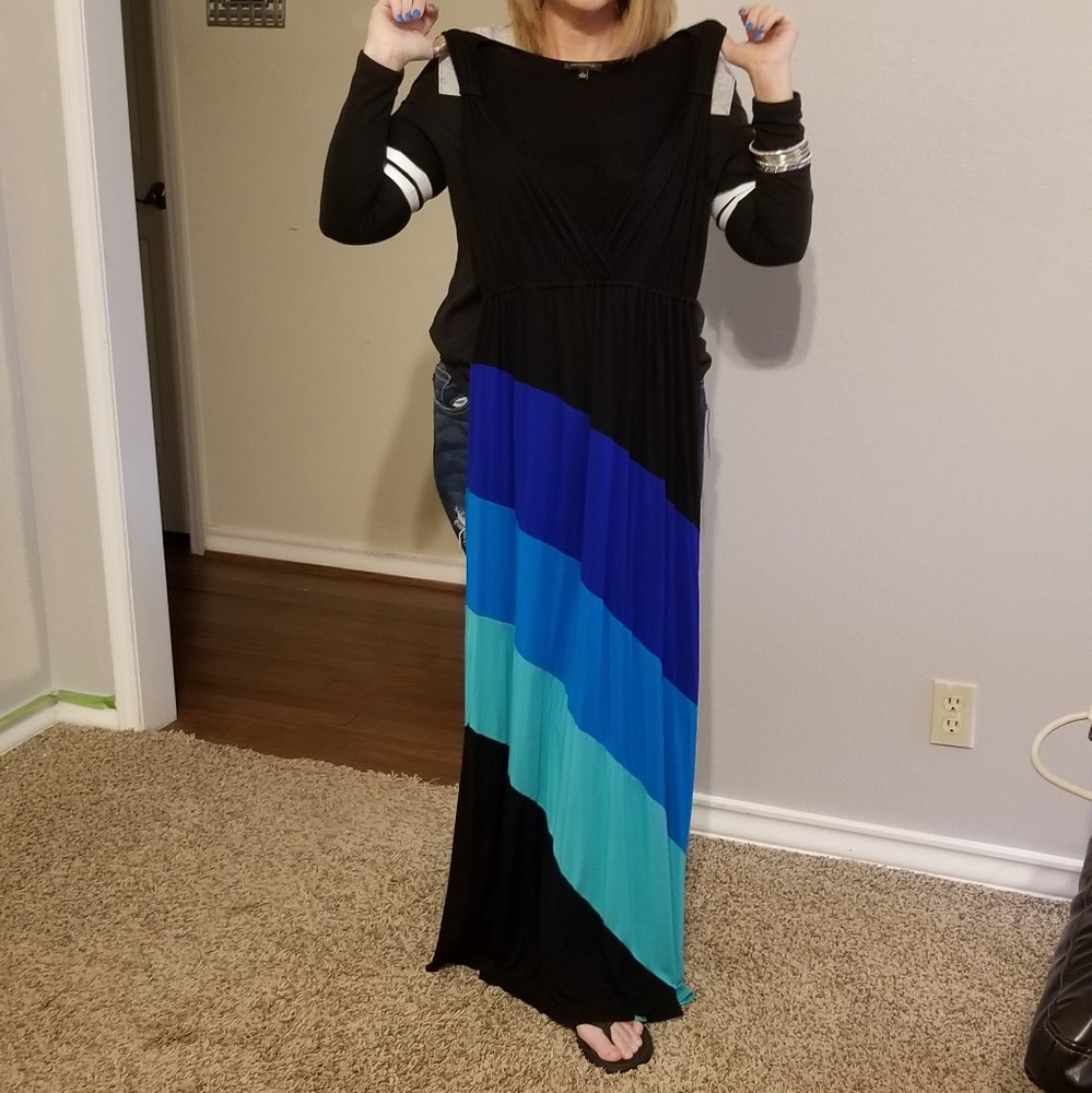Maxi dress by Spense